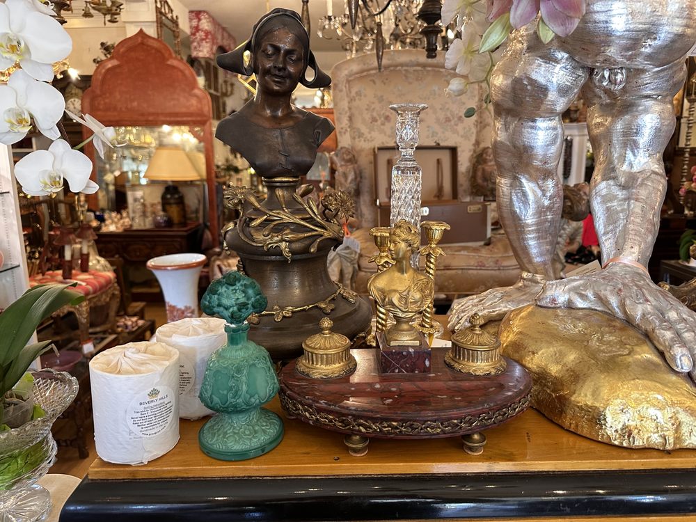 Antiquarian Home