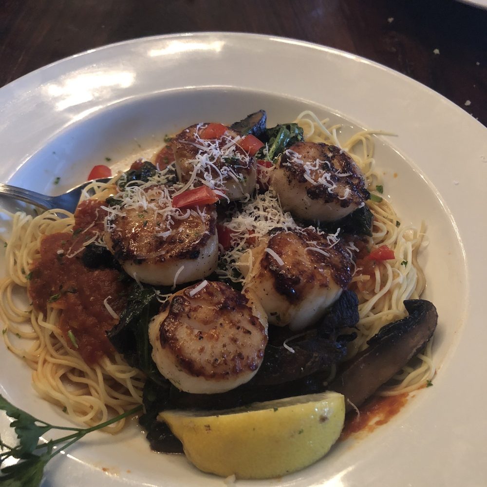 Appalachian Grill - Blackened Sea scallops over fried Spinach and spicy fettuccini with red marinara sauce - American Near Me - Cartersville, Georgia