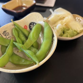 Sushi Tani - Edamame and Pickled Ginger - Sushi Bars Near Me - Cupertino, California