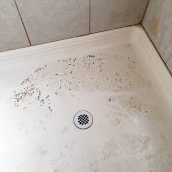 Mountain Trail Lodge - Dirty shower - Vacation Rentals Near Me - Oakhurst, California Mountain Trail Lodge - Dirty shower - Vacation Rentals Near Me - Oakhurst, California