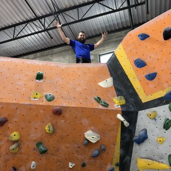 First Ascent Avondale - Yoga Near Me - Chicago, Illinois