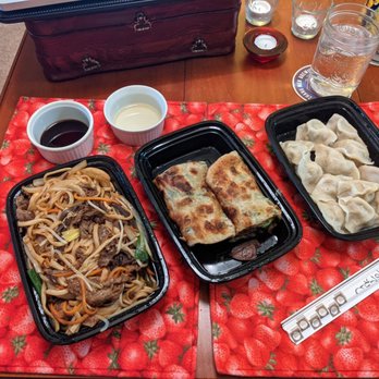 Dumpling Era - Beef chow mein. Beef pancake roll. Pork and chive dumplings. - Chinese Near Me - San Bruno, California