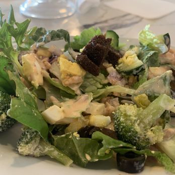 Ruby Tuesday - Salad Bar ... needed attention - Burgers Near Me - Saraland, Alabama Ruby Tuesday - Salad Bar ... needed attention - Burgers Near Me - Saraland, Alabama