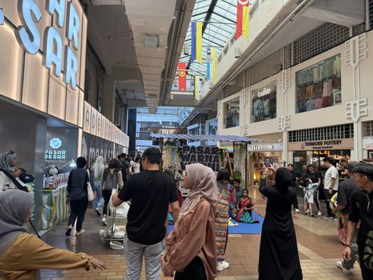 Central Market by null