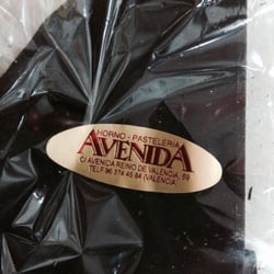 Chocolate puro con almendras casero y delicioso