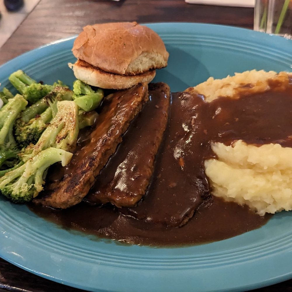 Helen's Restaurant - Meatloaf Dinner - American Near Me - Concord, Massachusetts
