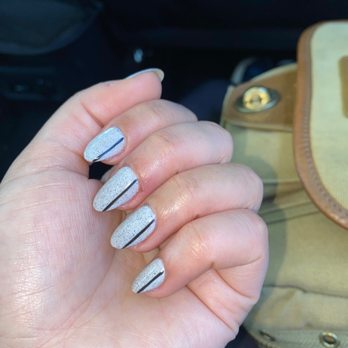 Studio Nail Bar - And compare the right hand to the consistent clean look of the design of my left hand (pictured here).... - Nail Salons Near Me - Burbank, California Studio Nail Bar - And compare the right hand to the consistent clean look of the design of my left hand (pictured here).... - Nail Salons Near Me - Burbank, California