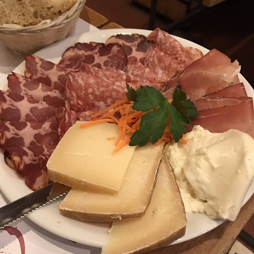 Cul de Sac - Salami and cheese plate! Fantastic!! - Wineries Near Me - Rome, RM Cul de Sac - Salami and cheese plate! Fantastic!! - Wineries Near Me - Rome, RM