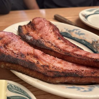 Peter Luger - Steakhouses Near Me - Brooklyn, New York