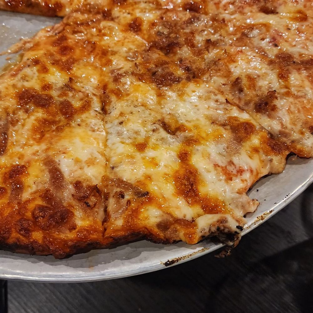 Star Tavern - Sausage and cheese pizza - Pizza Near Me - City Of Orange, New Jersey Star Tavern - Sausage and cheese pizza - Pizza Near Me - City Of Orange, New Jersey