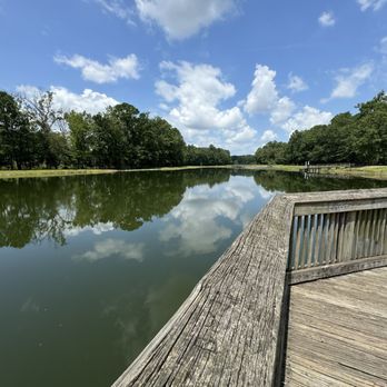 Tom Triplett Community Park - Fishing is allowed in this park - Tennis Near Me - Pooler, Georgia