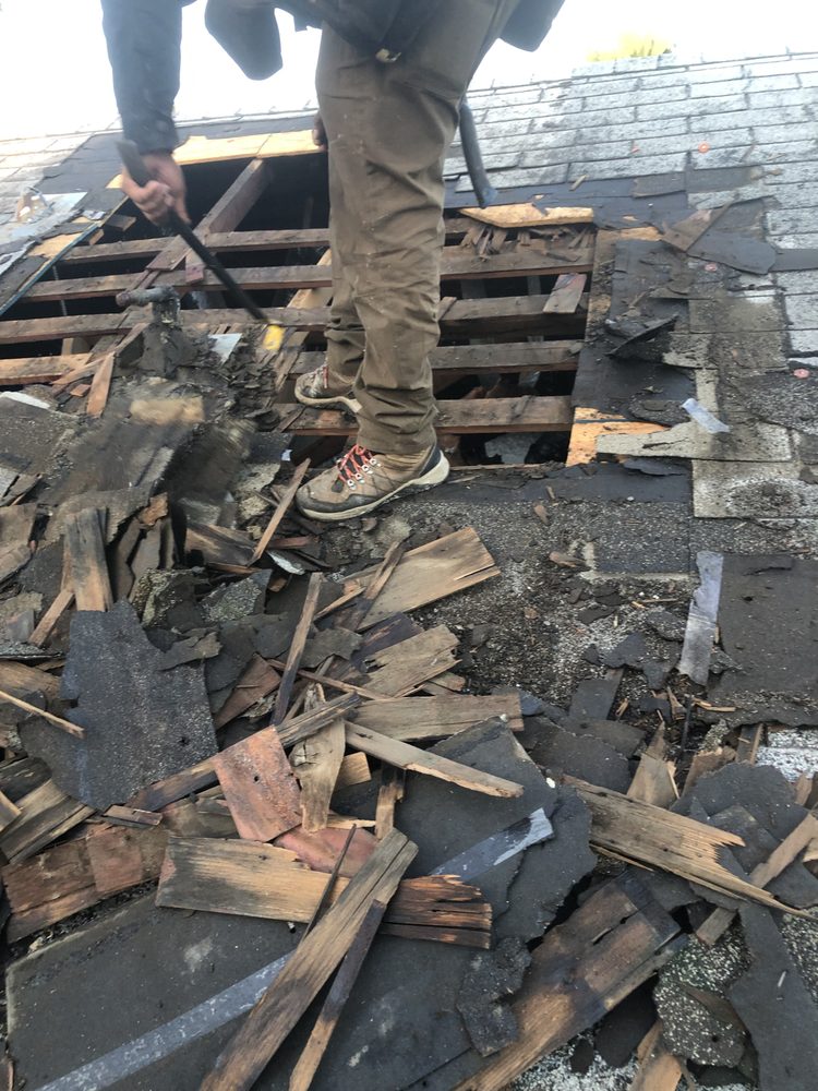 Slide of Perez Handyman & Roofing Construction