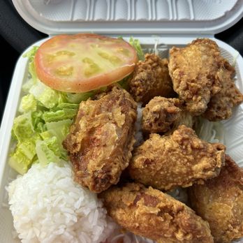 Lucky Box Restaurant - Chicken wing plate sub w/toss salad. Has a curry flavor but not bad at all. Weekly special $10.99. 8 pcs of flats. - Chinese Near Me - Honolulu, Hawaii Lucky Box Restaurant - Chicken wing plate sub w/toss salad. Has a curry flavor but not bad at all. Weekly special $10.99. 8 pcs of flats. - Chinese Near Me - Honolulu, Hawaii