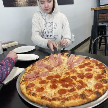 Pizza Shop - Pizza Near Me - Sioux Falls, South Dakota Pizza Shop - Pizza Near Me - Sioux Falls, South Dakota