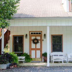 Cheesecake Farms - The barn loft suites.