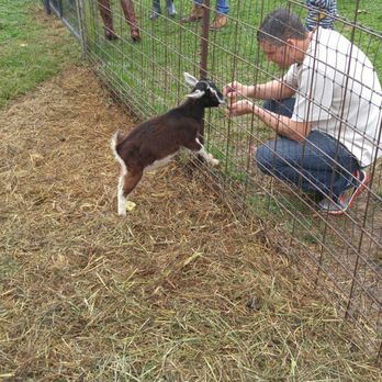 Highland Orchards - Farmers Market Near Me - West Chester, Pennsylvania