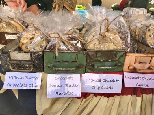 YLNI Farmers Market by null