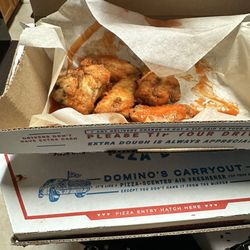 Domino's Pizza - Buffalo wings
