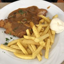 Schlemmer-Grill - Jäger Schnitzel