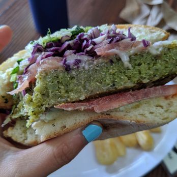 Sanguche - Quinoa burger - Peruvian Near Me - Naperville, Illinois