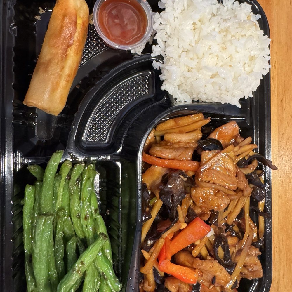 Ya Ya - Garlic sauce beef lunch. - Fast Food Near Me - Houston, Texas