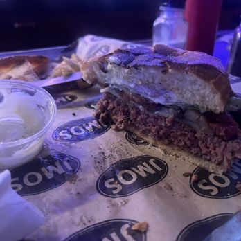 Jamison's On West Liberty - I/2 pound burger - Pubs Near Me - Pittsburgh, Pennsylvania Jamison's On West Liberty - I/2 pound burger - Pubs Near Me - Pittsburgh, Pennsylvania