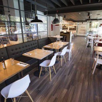 Ginos - Italian Near Me - Tres Cantos, M