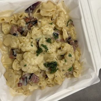 Rocky Mountain Flatbread Co - Maple Mac - Pizza Near Me - Canmore, Alberta Rocky Mountain Flatbread Co - Maple Mac - Pizza Near Me - Canmore, Alberta