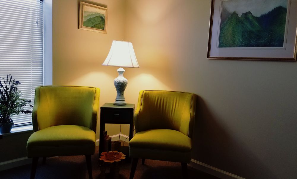 Shannon Brown, LCSW - grief counselor in Maryville, TN