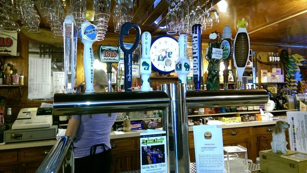 Suisse Haus Food & Spirits by null