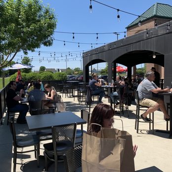 Chop'd - Patio - Burgers Near Me - Plainfield, Illinois