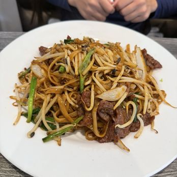 Asian Corner Cafe - Beef Chow Fun - Asian Fusion Near Me - Chandler, Arizona