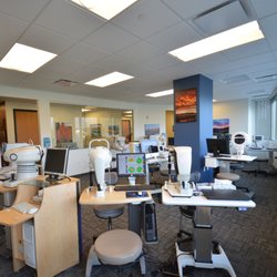 Hoopes Vision - Pre-Op Exam Room