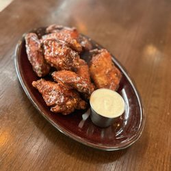 Lagarde American Eatery - Wings