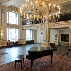 The George Washington - Main Lobby