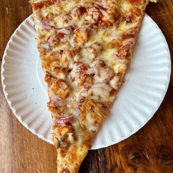 Est Est Est Pizza - BBQ Chicken Slice - Pizza Near Me - New Haven, Connecticut