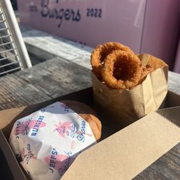 1/4 lb Hamburger & Onion Rings 1/4 lb Hamburger & Onion Rings