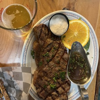 Bee's Knees Pub & Catering - Bars Near Me - Idaho Falls, Idaho Bee's Knees Pub & Catering - Bars Near Me - Idaho Falls, Idaho