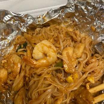 Thai Y'all - Chicken and shrimp lunch pad Thai - Thai Near Me - Boiling Springs, South Carolina Thai Y'all - Chicken and shrimp lunch pad Thai - Thai Near Me - Boiling Springs, South Carolina