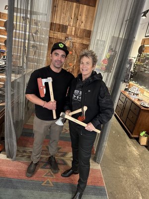 New West Knifeworks & MTN MAN Toy Shop by null