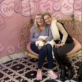 Sugar Factory - Lots of selfie opps! - Desserts Near Me - Glendale, Arizona Sugar Factory - Lots of selfie opps! - Desserts Near Me - Glendale, Arizona