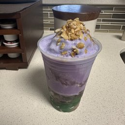 Halo-halo