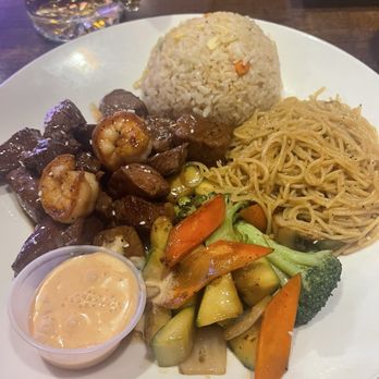 Hibachi One - Rib eye, shrimp, vegetables, rice, noodles - Sushi Bars Near Me - Albuquerque, New Mexico