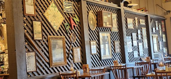 Cracker Barrel Old Country Store by null