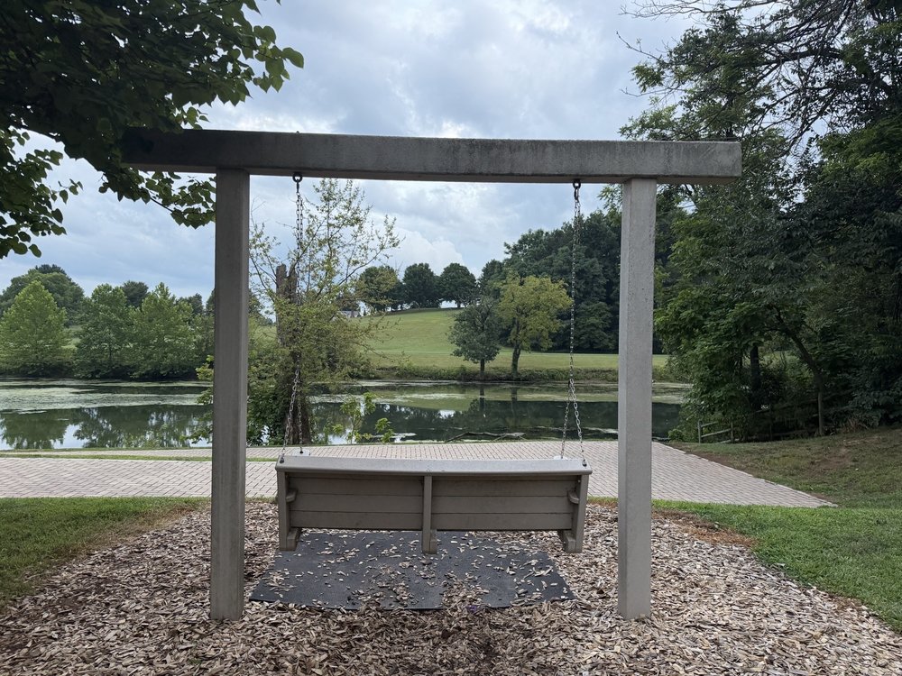 Bridgeview Park Logo