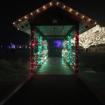 Draper City Park - Holiday lights on the bridge - Parks Near Me - Draper, Utah Draper City Park - Holiday lights on the bridge - Parks Near Me - Draper, Utah
