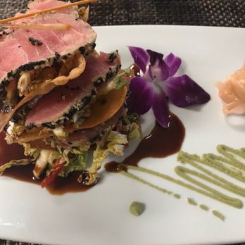 Cafe Volo - Tuna Napoleon - Cafes Near Me - West Hampton Beach, New York