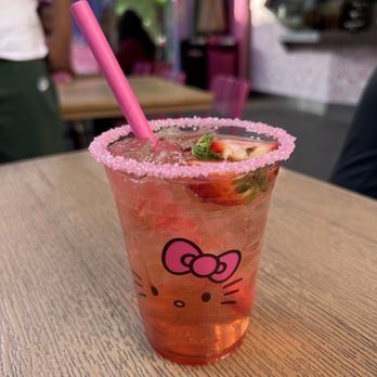 Hello Kitty And Friends Cafe - hello kitty green iced tea - Themed Cafes Near Me - Universal City, California