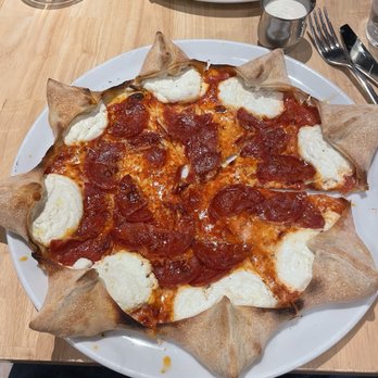 Mister O1 Extraordinary Pizza Fort Lauderdale - Star Luca with no basil - Pizza Near Me - Fort Lauderdale, Florida