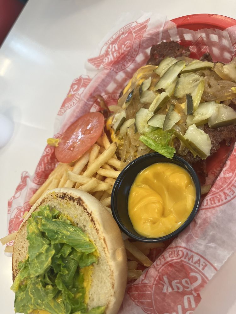 STEAK ’N SHAKE Updated October 2024 59 Photos & 92 Reviews 2717 S